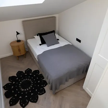 Apartment Luxury Rooftop Jacuzzi Duplex *