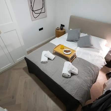 Appartement Luxury Rooftop Jacuzzi Duplex Zadar