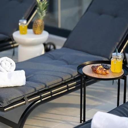 Luxury Rooftop Jacuzzi Duplex 자다르